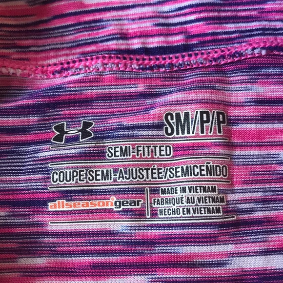 🏃🏼‍♀️UA half-zip pullover. - Picture 2 of 3